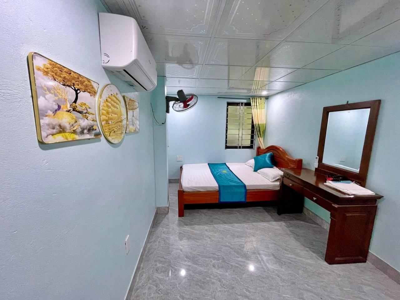 Thu Thuy Hotel Chan Chau 객실 사진